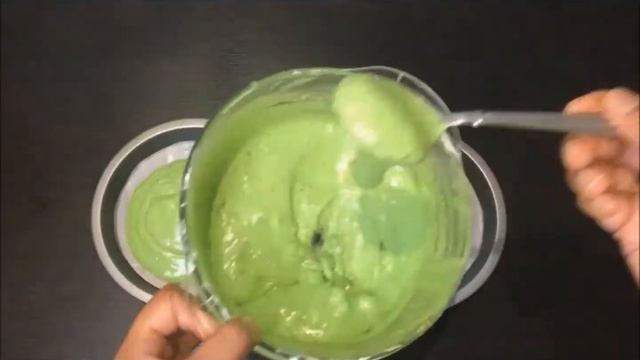 Pistachio cheese cake on macaroon base ( green & white color theme for Saudi National Day ) смотреть онлайн