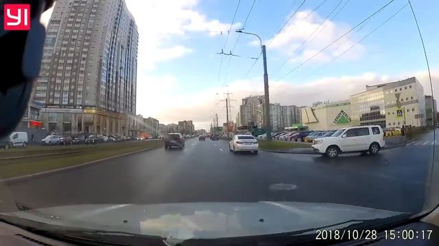 Xiaomi YI Smart Dash Camera 1280x720 30 кадров/c смотреть онлайн