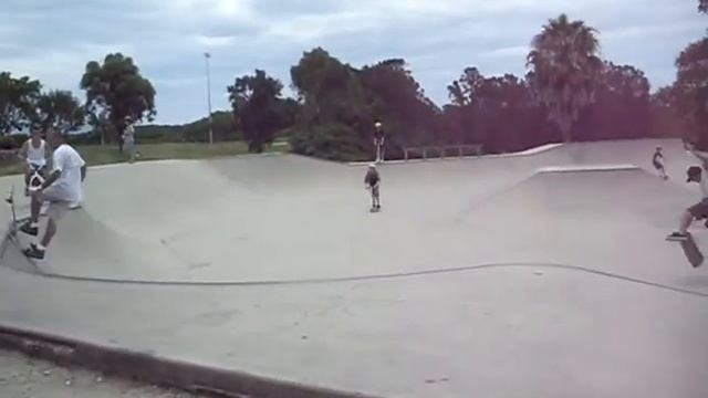 THE FINGER TAILWHIP!! смотреть онлайн