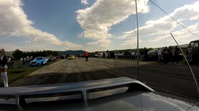 190 3.2 turbo (320ks) vs Lancia 2.0 turbo (not stock) смотреть онлайн