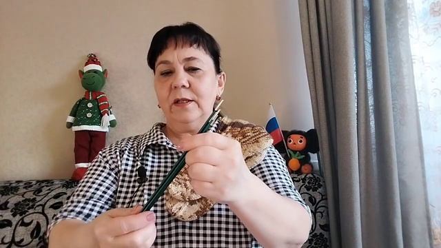 Мои будни!Продолжаю вязать двойные мужские шапки из носочной пряжи.Связала носки из Ализе Вултайм.