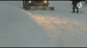 УАЗ 31519. Отвал для расчистки снега.