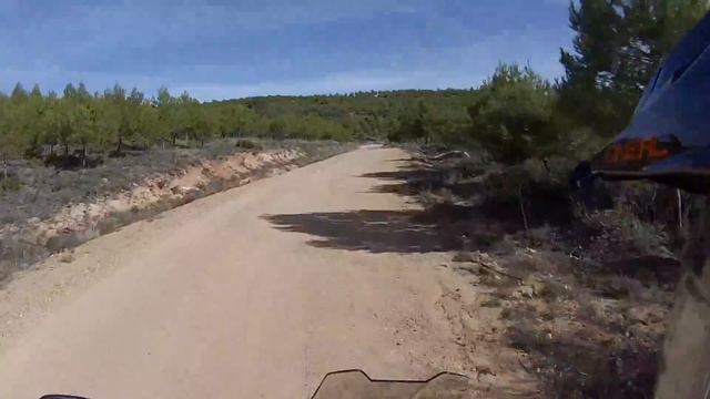 Buscando a compañeros por pistas y la f 650 gs twin смотреть онлайн