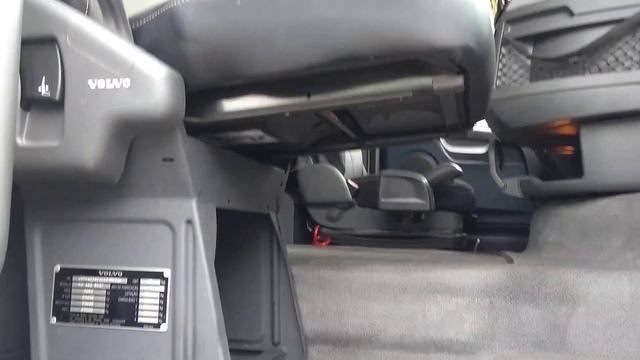 VOLVO FH 460 i-shift 6x2 ,no padrão original e revisado смотреть онлайн