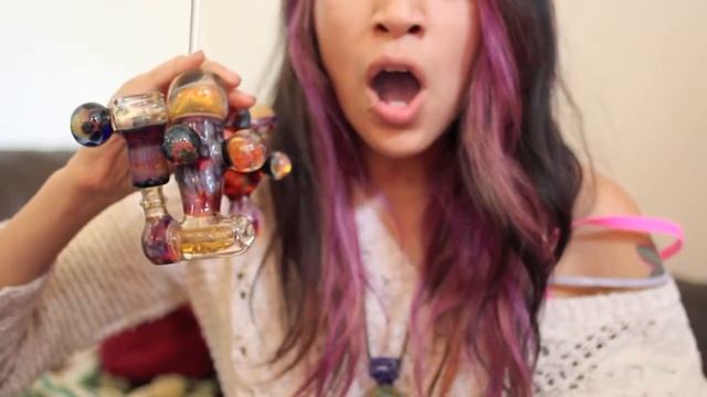 Purple Shatter Dabs on Sasha Hess Glass Inline смотреть онлайн