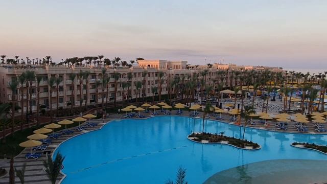 HOTEL ALBATROS PALACE , HURGHADA, EGIPT - IMAGINI DIN ZONA RESTAURANTELOR смотреть онлайн