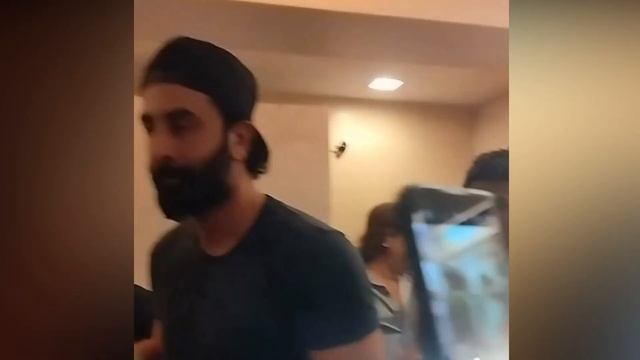 Dadi Neetu Kapoor angry on Paparazzi to not Click Picture of Baby Raha || Alia and Ranbir Daughter.
