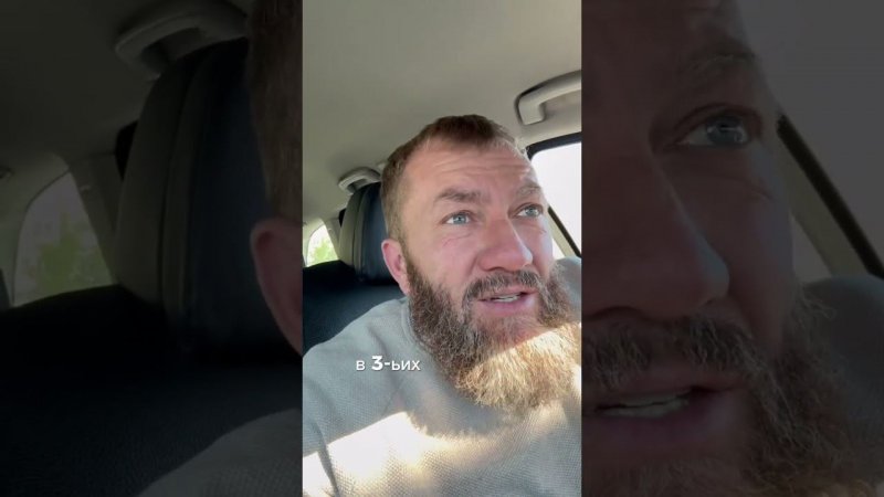 "Уехал из России - предал Родину один раз, предашь и второй!" Так мне пишут люди.