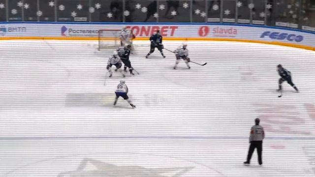 Хет-трик и ассистентский дубль Даниила Гутика принесли «Тайфуну» победу над «Сахалинскими Акулами» смотреть онлайн