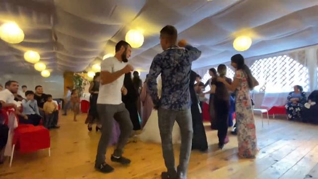 Зажигаем на цыганскай свадьбе😇😇 смотреть онлайн