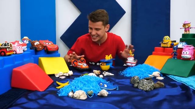 Видео для детей: Веселая Школа для малышей — Сборник, развивающие игрушки и мультики