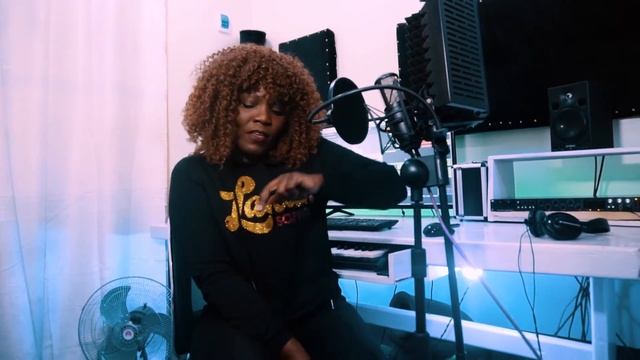 LANAH SOPHIE - CLOSER (studio cover video) смотреть онлайн