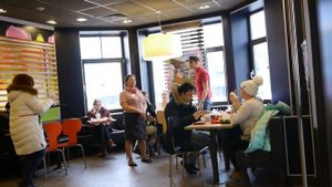 Подставной работник макдоналдс 3. ПРАНК. Стас Ёрник