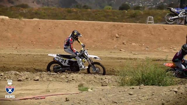 Racer X Films: 2018 Pro Motocross Prep at Pala смотреть онлайн