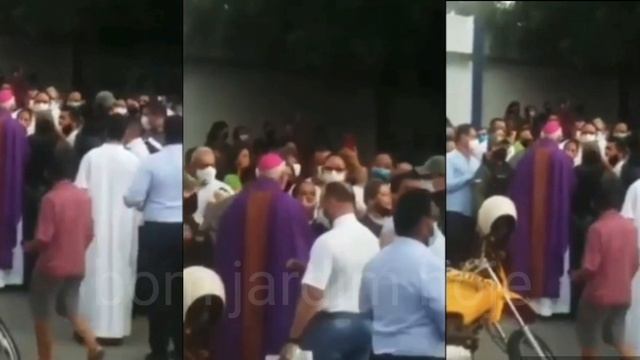 Momento exato em que população partiu pra cima do bispo Don Lucena смотреть онлайн