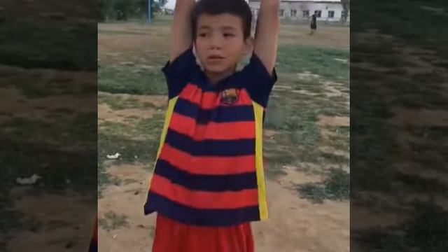 Этот мальчик перепел известного певца смотреть онлайн