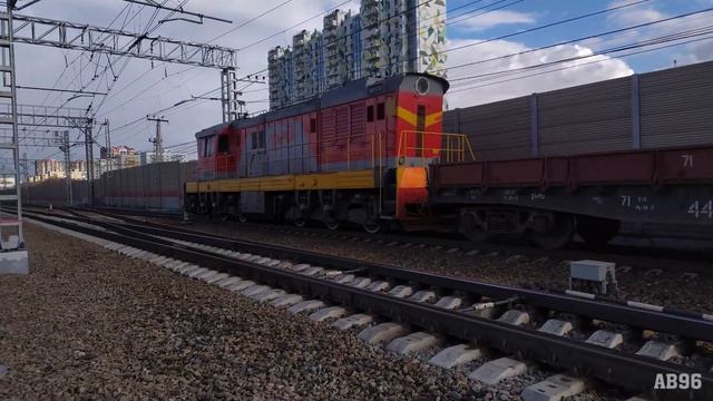 Тепловоз ЧМЭ3-3619 с вагоном-платформой на МЦД-1 смотреть онлайн