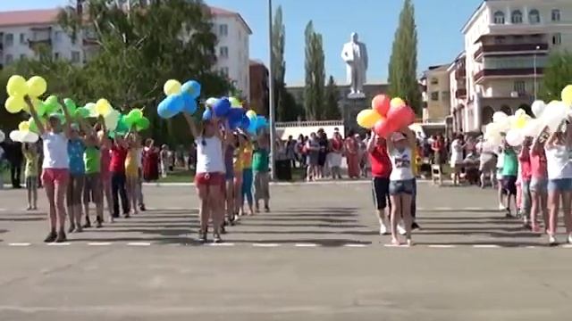 Парад детства в Медногорске