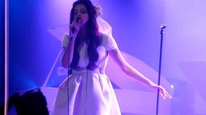 Lana Del Rey - "Body Electric" Live at Splendour in the Grass [2012]