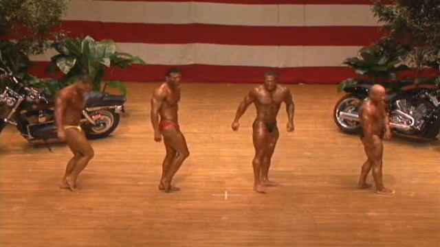 NPC Mid-Illinois 2009 Bodybuilding Final Posedown смотреть онлайн