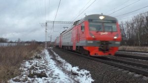 Электропоезд ЭД4М-0442 сообщением Москва - Узуново