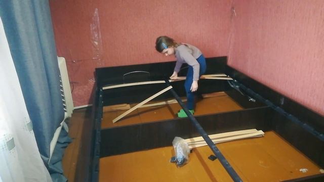 СЪЕЗДИЛИ К БАБУШКЕ /ГОТОВИМ СТЕЙКИ/ПРО РАССАДУ /УБОРКА/СОБРАЛИ КРОВАТЬ ДЛЯ МИИ смотреть онлайн