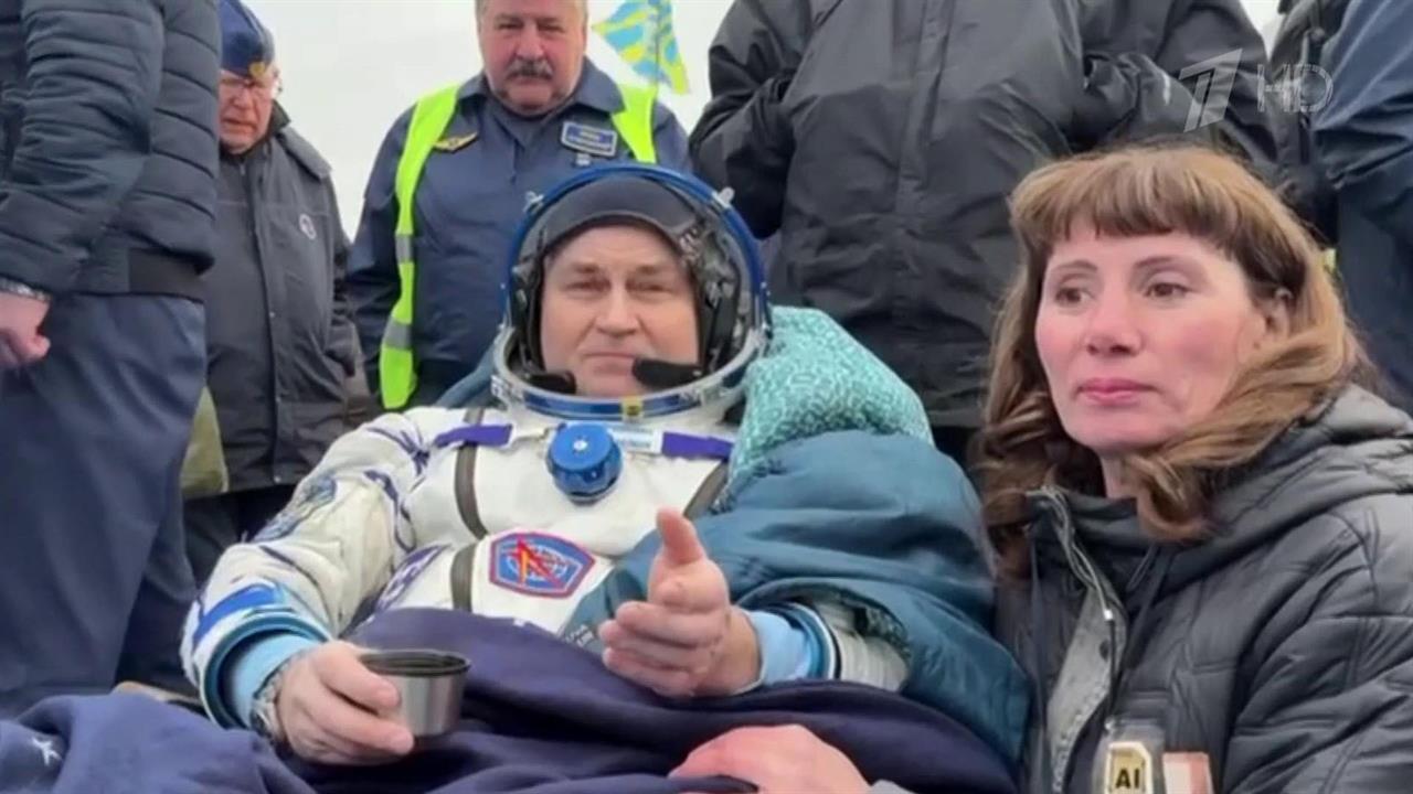 Первыми словами Алексея Овчинина на Земле стало пасхальное поздравление