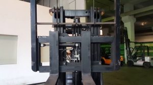 Каретка бокового смещения на вилах погрузчика JAC