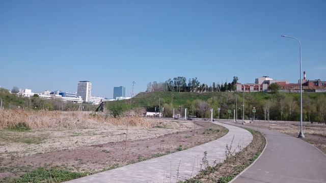 Большая стройка в пойме реки Царица. Волгоград