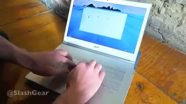 Acer Aspire S7 13 inch Ultrabook hands on for Review98