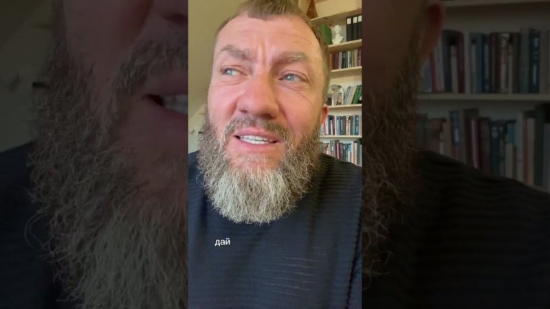 Я в стране моей любимой Не бывал уже давно. И тоски неодолимой Вновь нащупываю дно