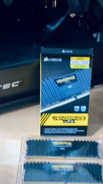 #Noctua NH-D15 Install + RAM #pcgaming #pcbuild #corsair #callofduty смотреть онлайн