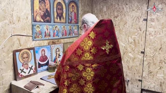 Бойцы 36-й отдельной гвардейской мотострелковой бригады отметили Пасху в зоне спецоперации. Военн...