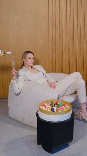 Mon Bon Deluxe #десерты #сладкиеподарки #macaron #пирожные #подаркимосква #макарон #monbon #макарон смотреть онлайн