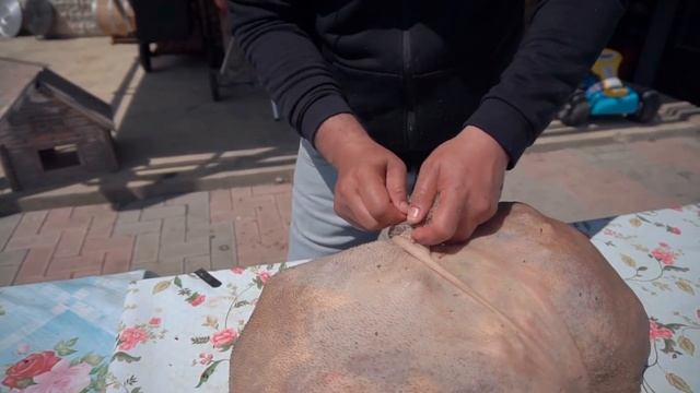 MEAT BAKED IN THE GROUND. LAMB in an overheated PIT.