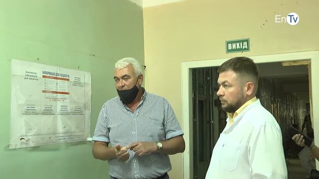 В Энергодаре проводят капремонт приемного отделения СМЧС смотреть онлайн