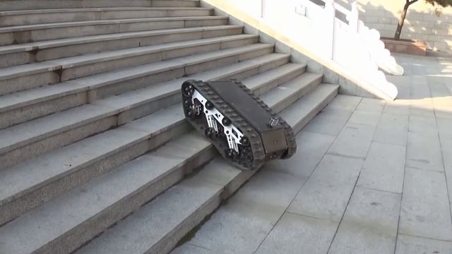 JRobot Komodo-01 rubber track crawler robot chassis platform climb stair test смотреть онлайн