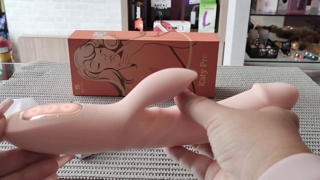 Vibrador Ponto G e vai e vem 9 modos de vibração e 9 vai e vem recarregável- Katy Pro - Kisstoy смотреть онлайн