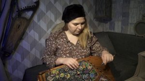 Студия Хвоя  - Как заменить струну на гуслях