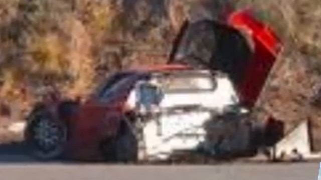 Bugatti Veyron & Ferrari Enzo crash scenes смотреть онлайн