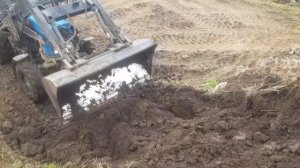 Решили(поднять денег) калымнуть. Трактора Мтз-82, а мтз-80 знает свое дело, буксует, но прет.