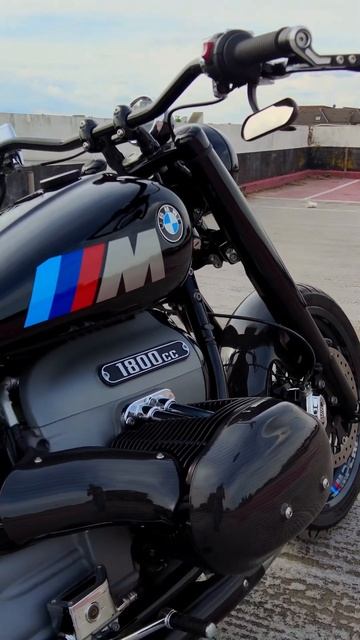 BMW R18 M Performance Custom Build by @bhcmotorcycles #custombikes #bmwmotorrad #bmwbike #bikelife