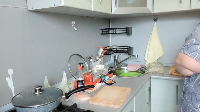 Экономлю ВРЕМЯ И ДЕНЬГИ! Как готовлю рисовую лапшу! РЕАКЦИЯ КОШКИ на обновку! смотреть онлайн