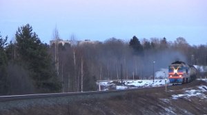 2ТЭ116-710 с наливным поездом.