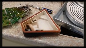 Ремонт варочной панели ZANUSSI ZKT 621 LX (Диагностика) Не работает (не отключается) конфорка