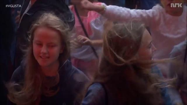 Alan Walker Sing Me To Sleep & Faded Live VG Lista 2016 смотреть онлайн