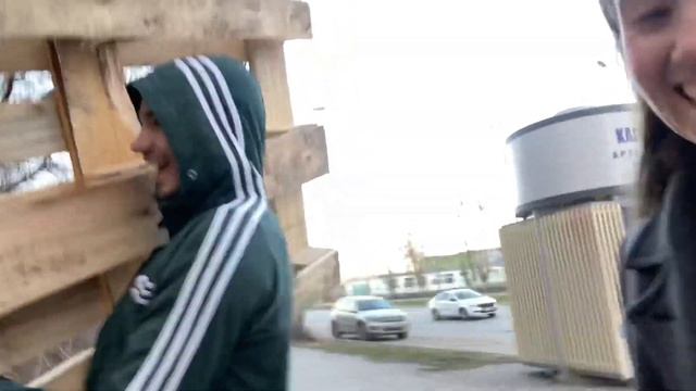 Нашли паллет😂 смотреть онлайн