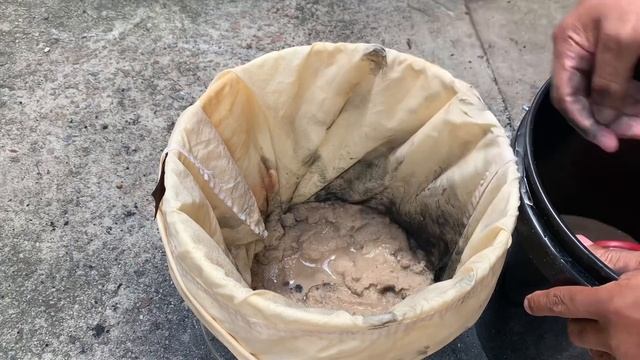 EMERGENCY water filter DIY . Lead farmer 73s MURKY WATER FILTER