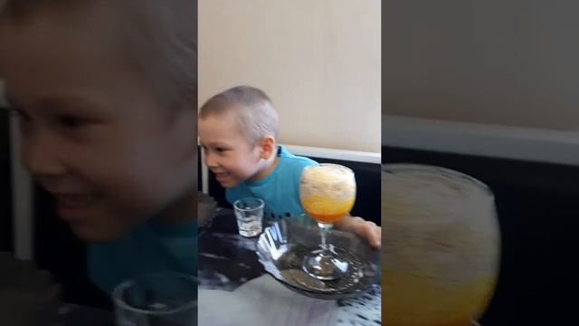 Пенный коктейль 🍹 смотреть онлайн