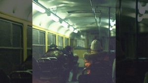 вышел покурить - осторожно, двери закрываются